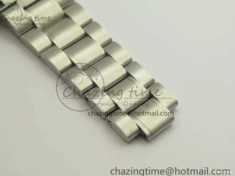 0306 TechFriendly SpeedMaster MoonWatch SS OMF 1:1 Best Edition Black Red Dial On SS Bracelet A9300 V 8092